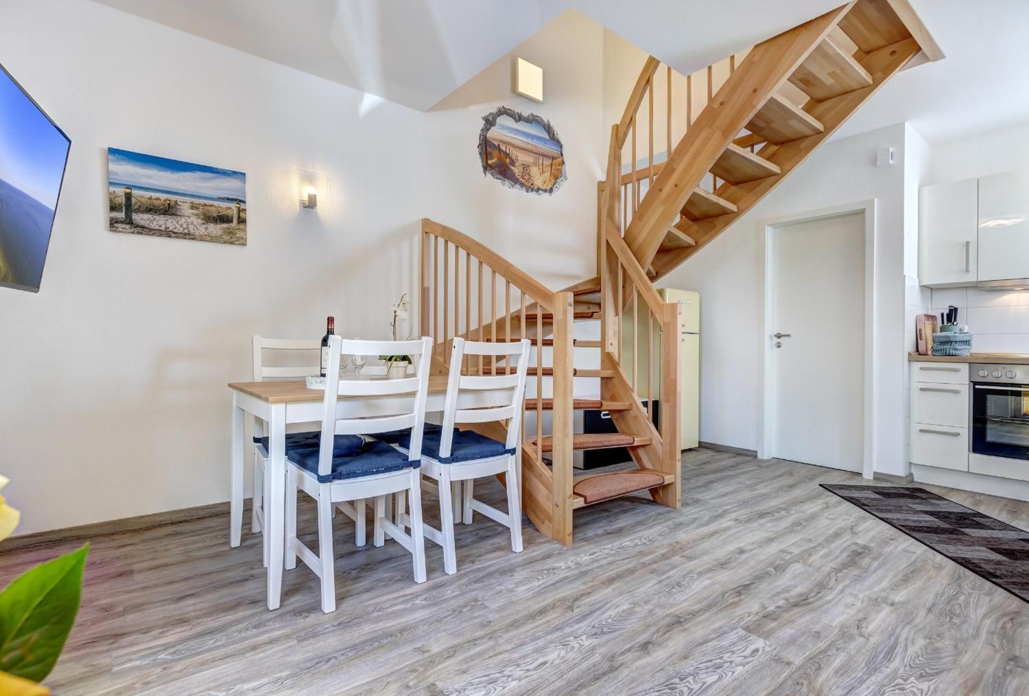 Haus Strandkoerv Mit Fass-Sauna Loddin Exterior foto